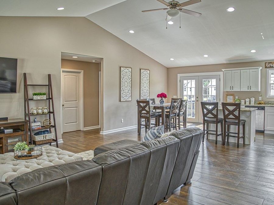 Property Image 8