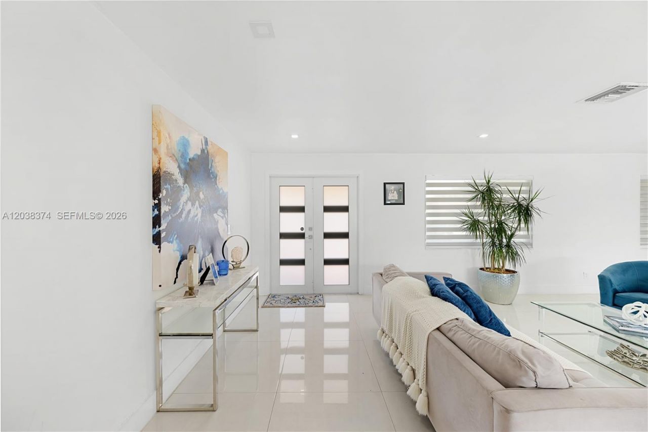 9724 SW 4th Terrace , Miami, FL 33174 Photo