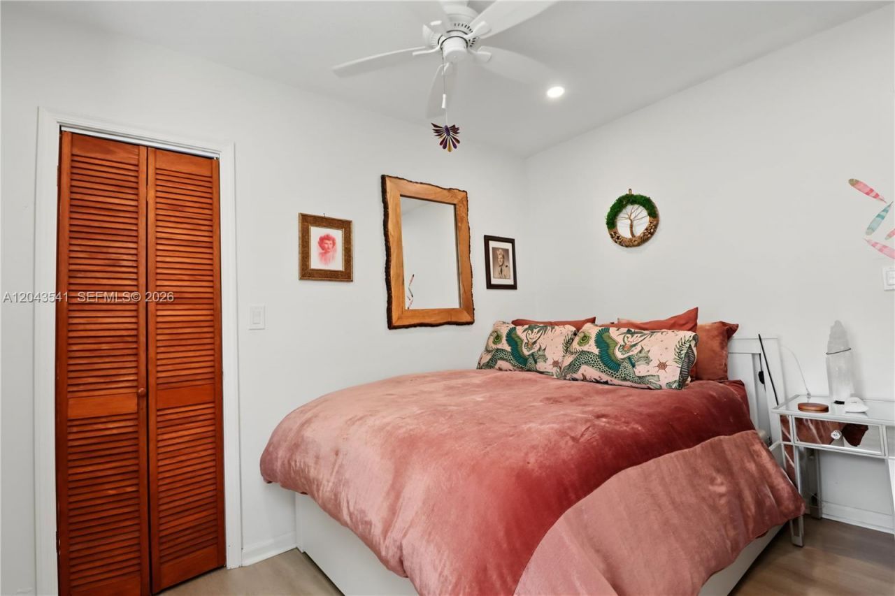 9720 Palmetto Club Ln W , Miami, FL 33157 Photo
