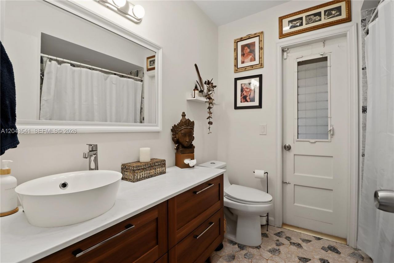 9720 Palmetto Club Ln W , Miami, FL 33157 Photo