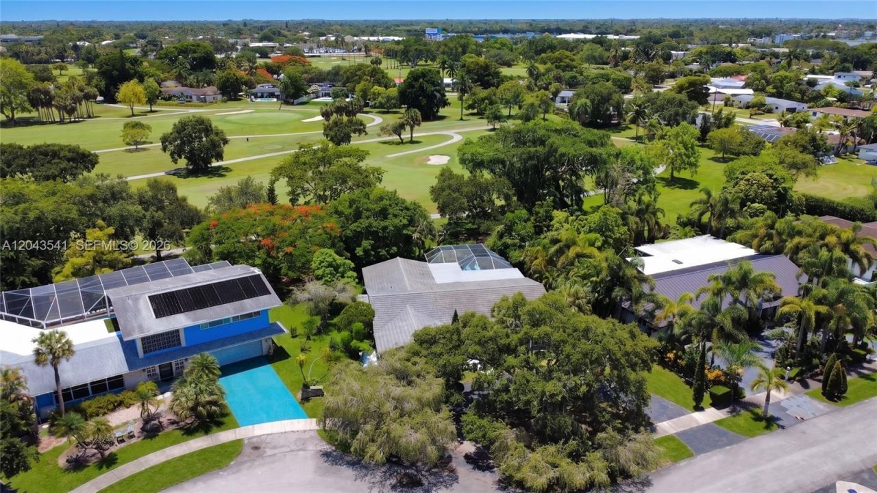 9720 Palmetto Club Ln W, Miami, FL 33157 Photo