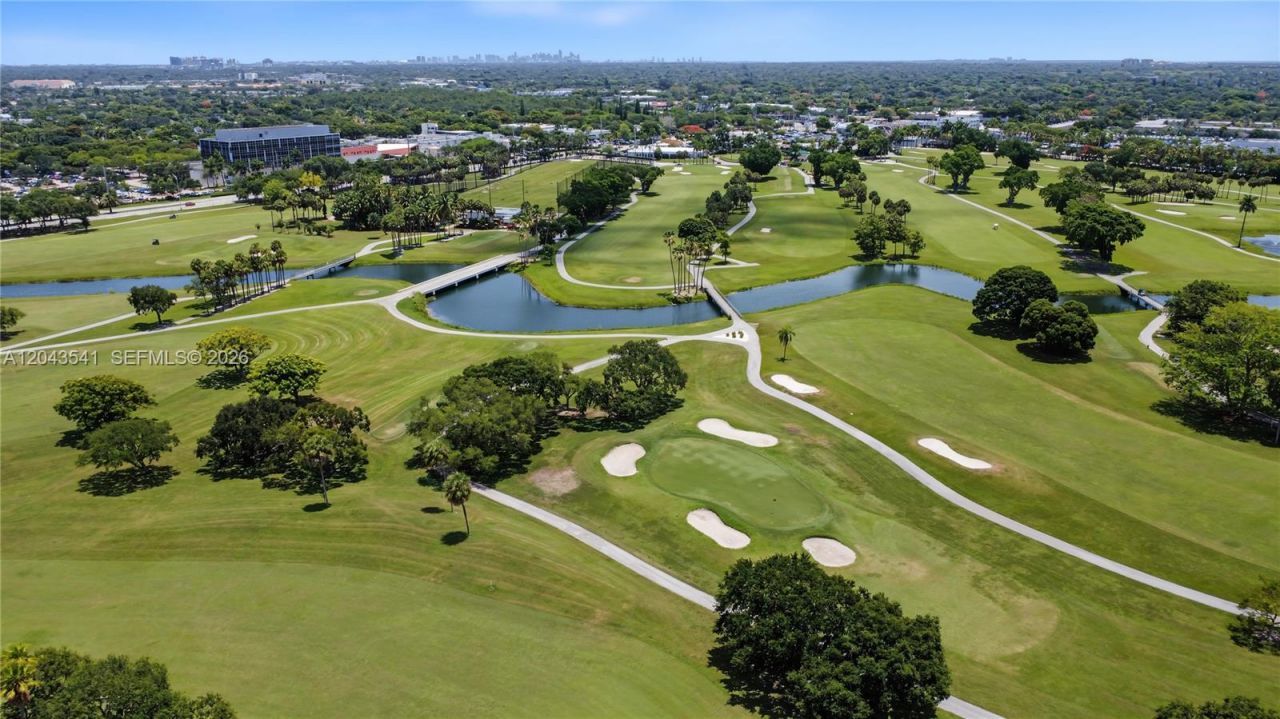 9720 Palmetto Club Ln W , Miami, FL 33157 Photo