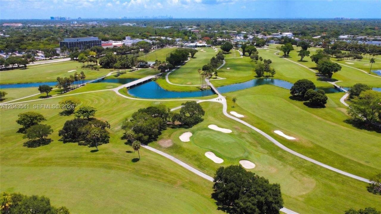 9720 Palmetto Club Ln W, Miami, FL 33157 Photo