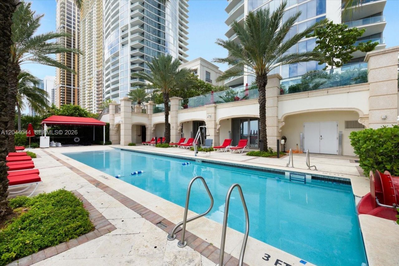 17975 Collins Ave , Unit Bc#2, Sunny Isles Beach, FL 33160 Photo