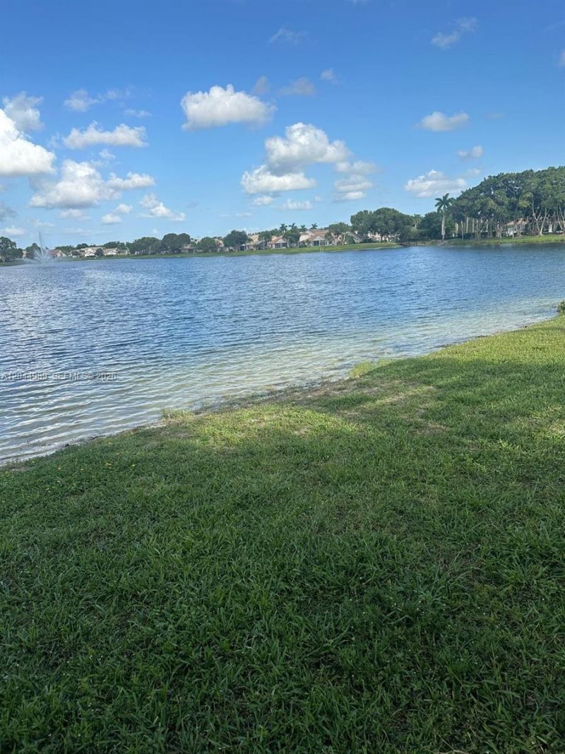 1971 Oak Berry Cir , Wellington, FL 33414 Photo