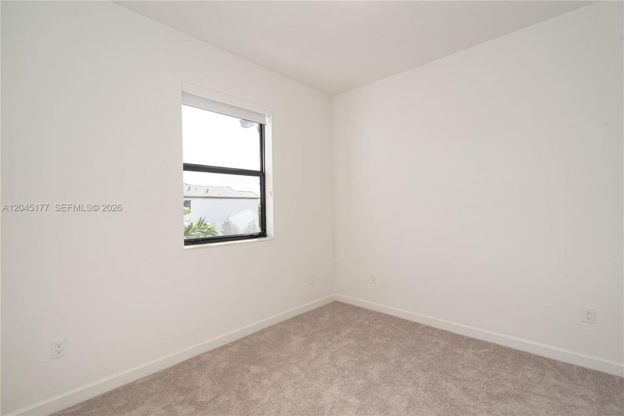 270 SW 159th Pl , Pembroke Pines, FL 33027 Photo