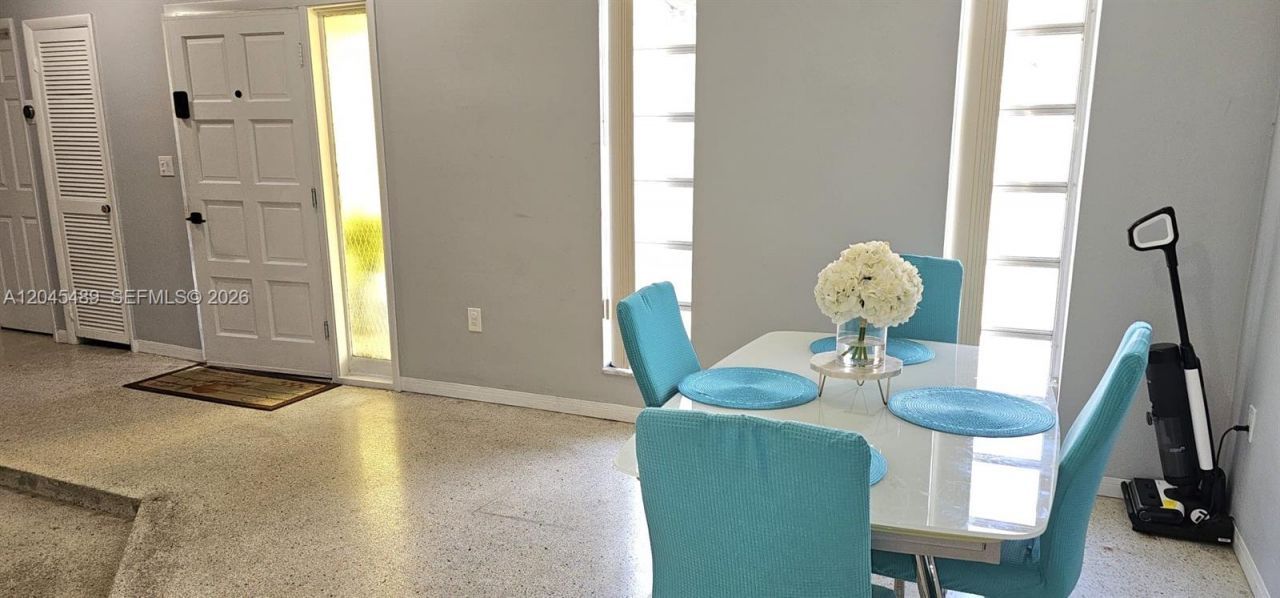 9721 SW 37th Ter, Unit 9723, Miami, FL 33165 Photo