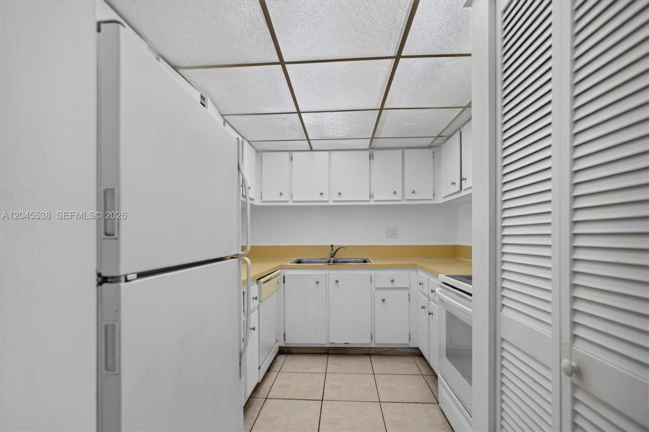 14250 SW 62nd St, Unit 312, Miami, FL 33183 Photo