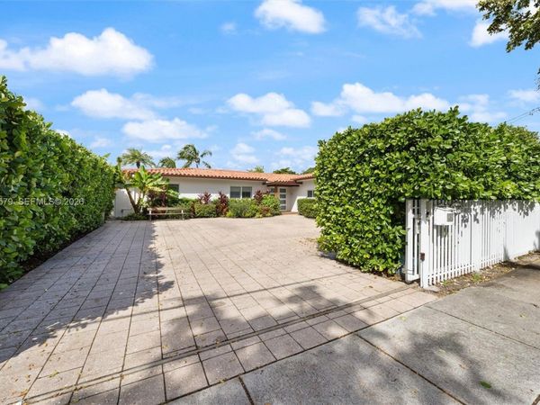 12944 Banyan Rd , North Miami, FL 33181