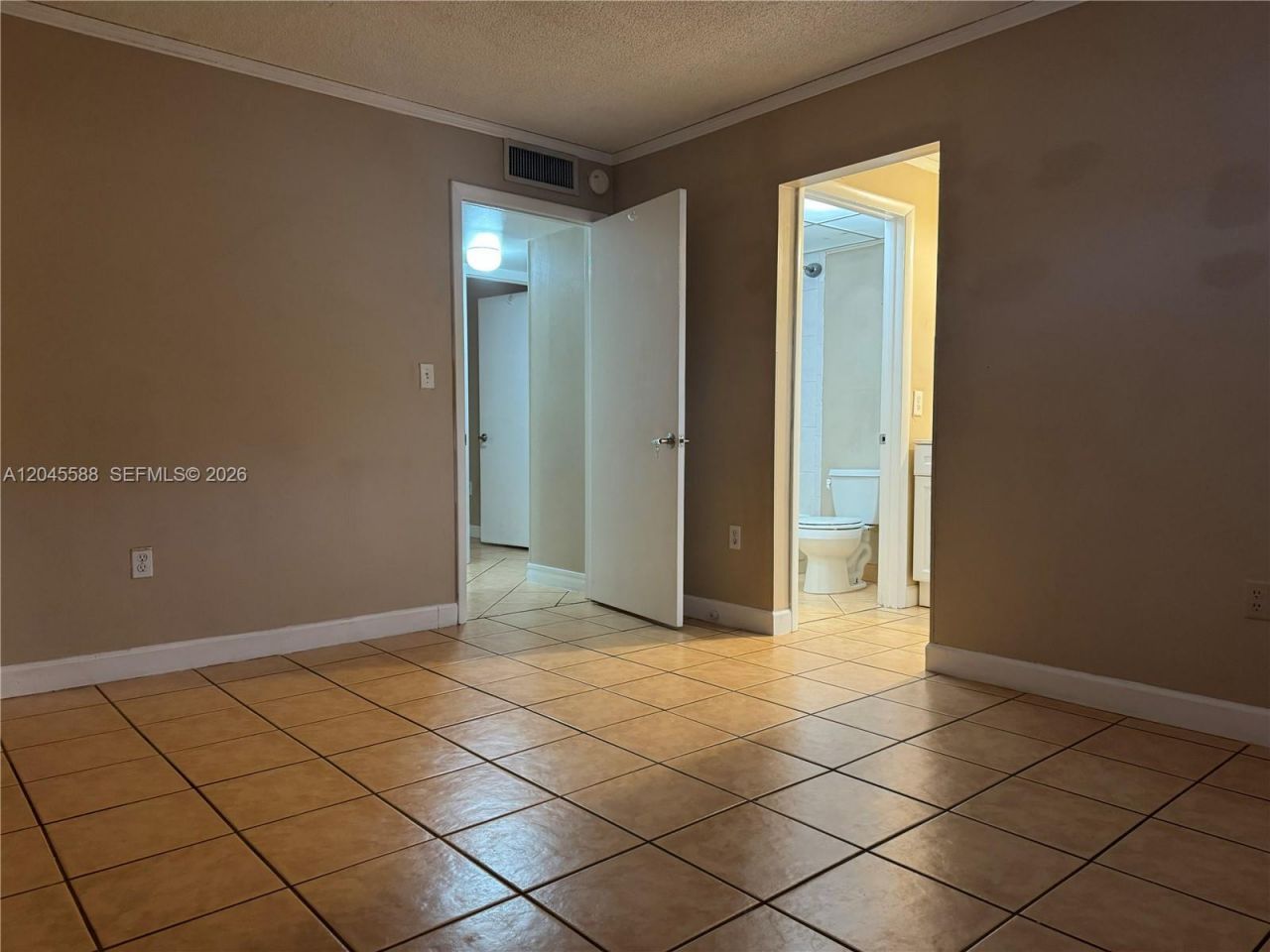 10865 SW 112th Ave , Unit 105, Miami, FL 33176 Photo