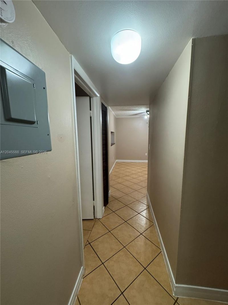 10865 SW 112th Ave , Unit 105, Miami, FL 33176 Photo