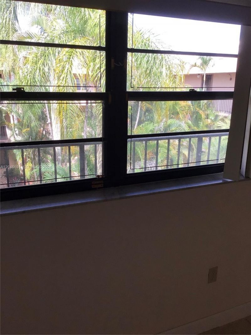 10975 SW 107th St , Unit 302, Miami, FL 33176 Photo