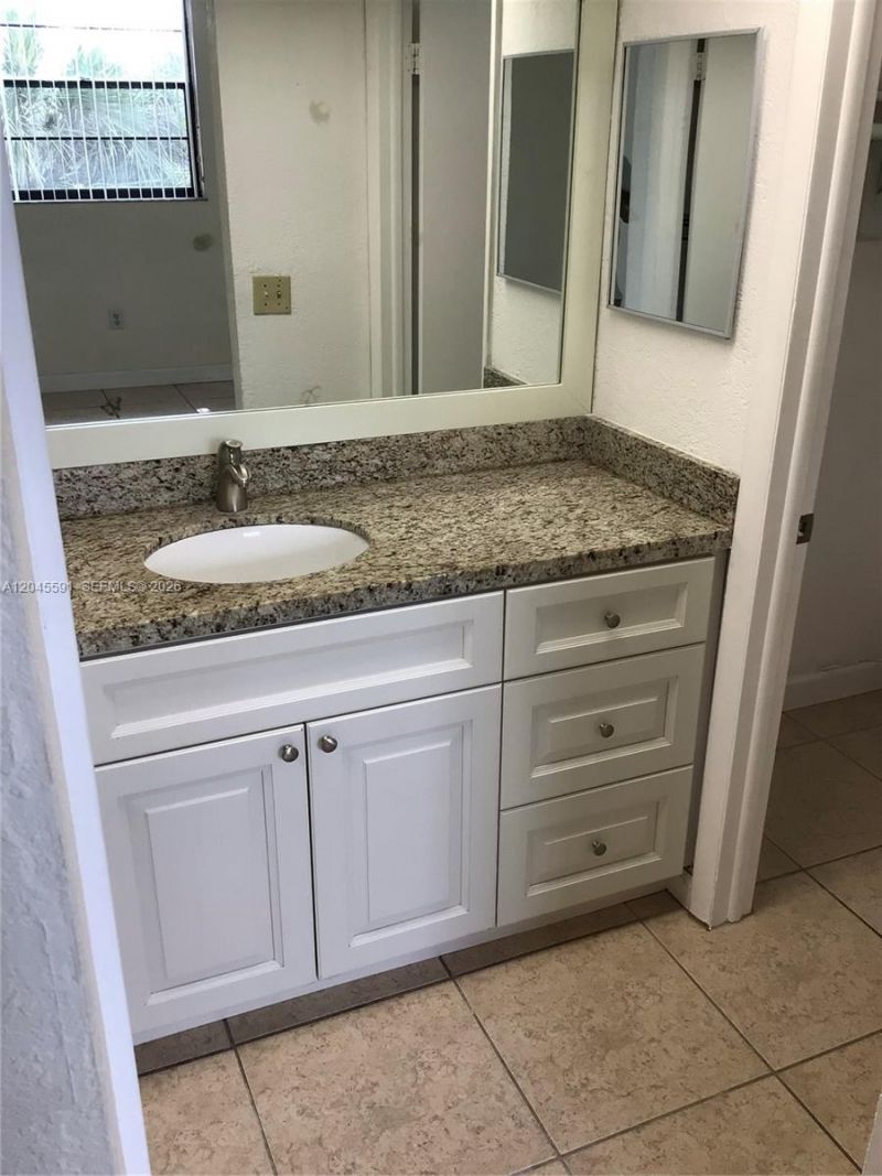 10975 SW 107th St , Unit 302, Miami, FL 33176 Photo