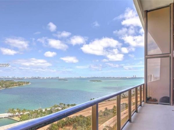 600 NE 36 St , Unit PH22, Miami, FL 33137