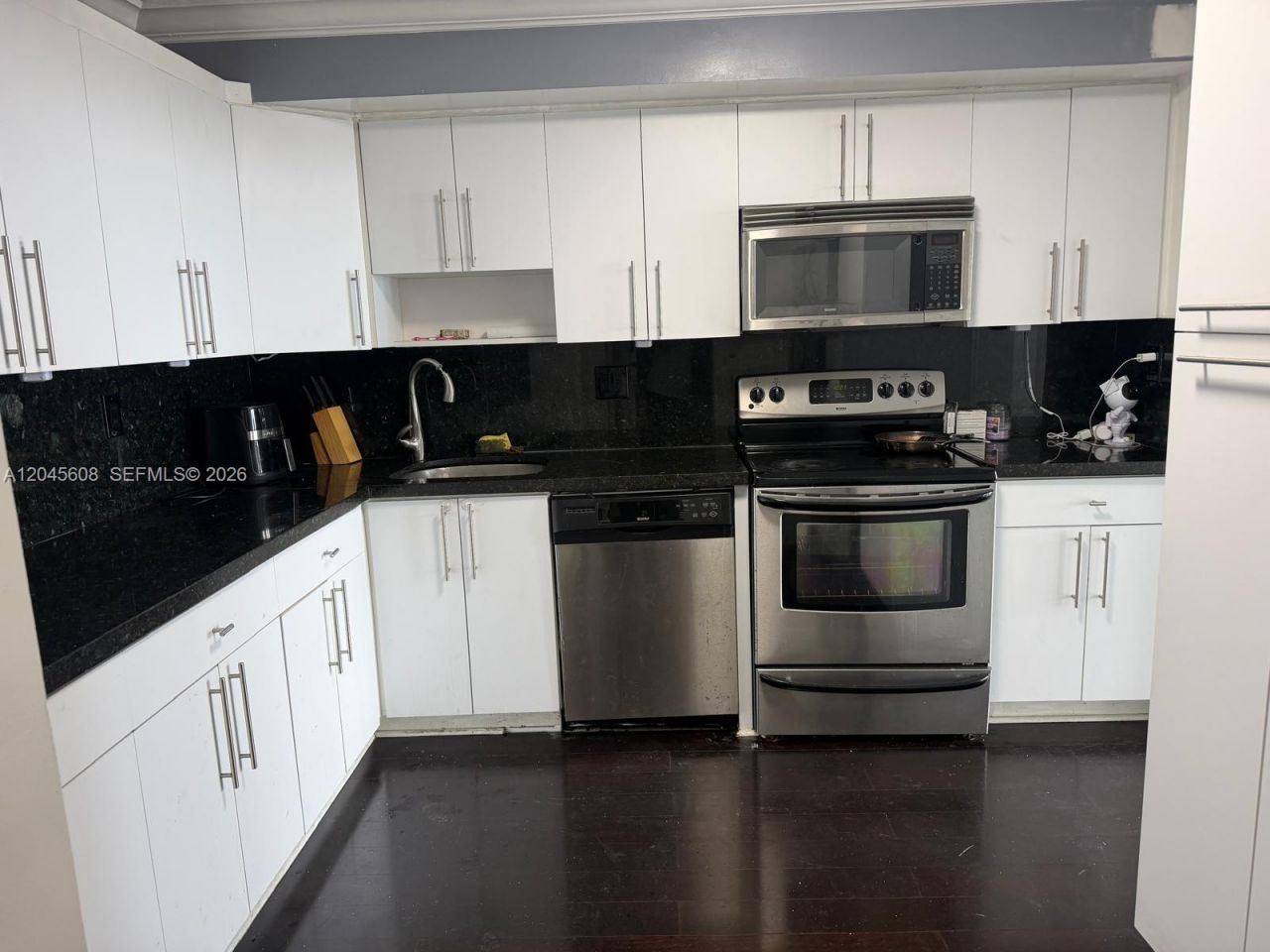 600 NE 36 St, Unit PH22, Miami, FL 33137 Photo