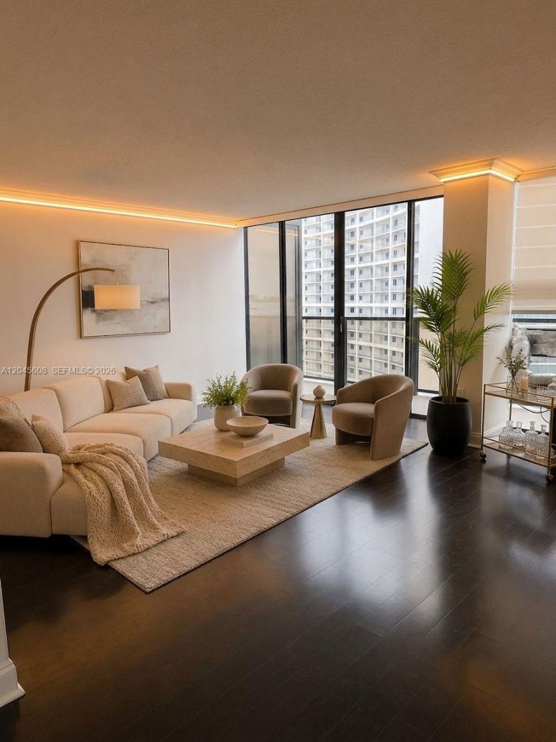 600 NE 36 St, Unit PH22, Miami, FL 33137 Photo