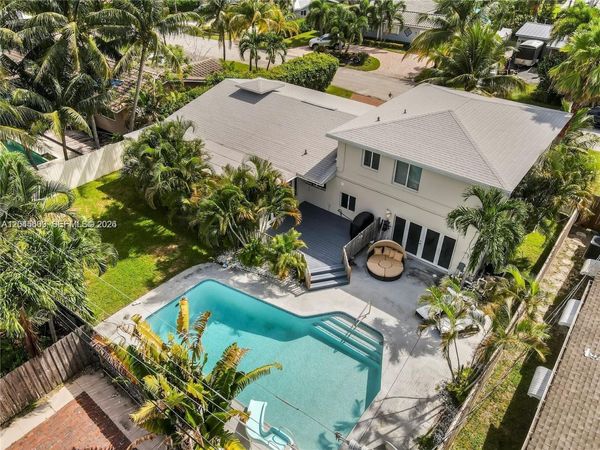 5211 NE 17th Ave , Fort Lauderdale, FL 33334