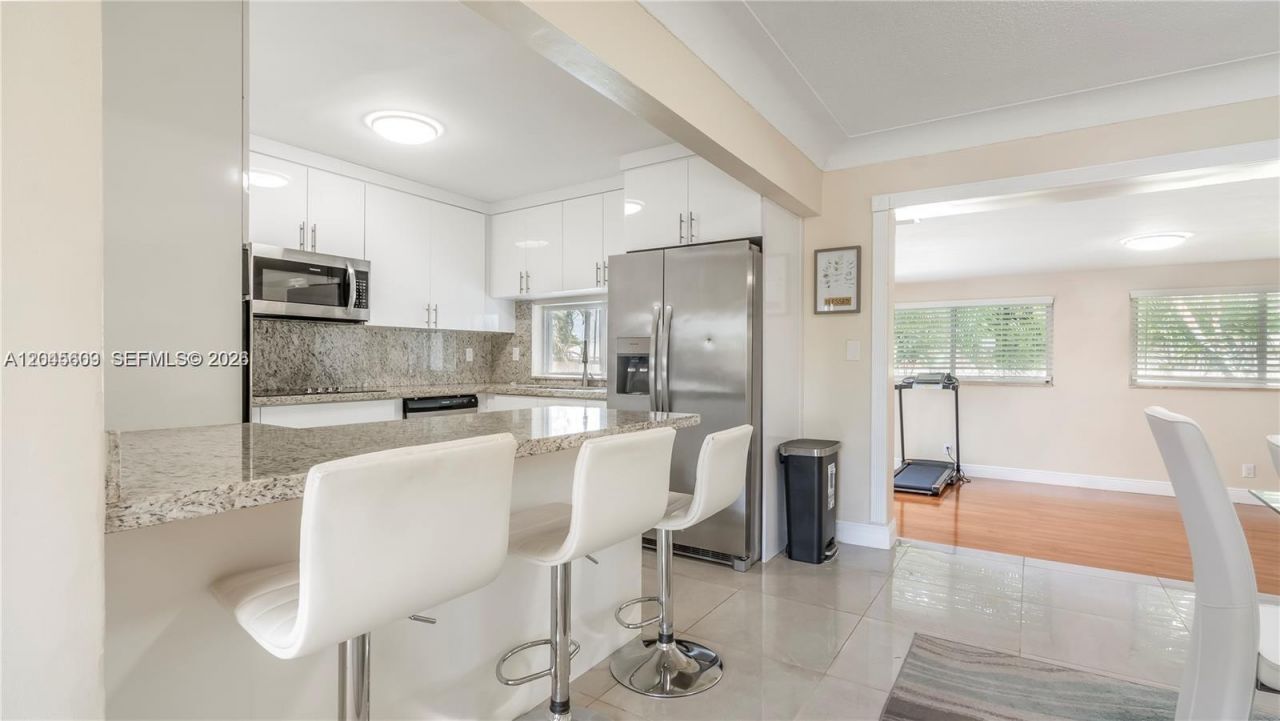 5211 NE 17th Ave, Fort Lauderdale, FL 33334 Photo