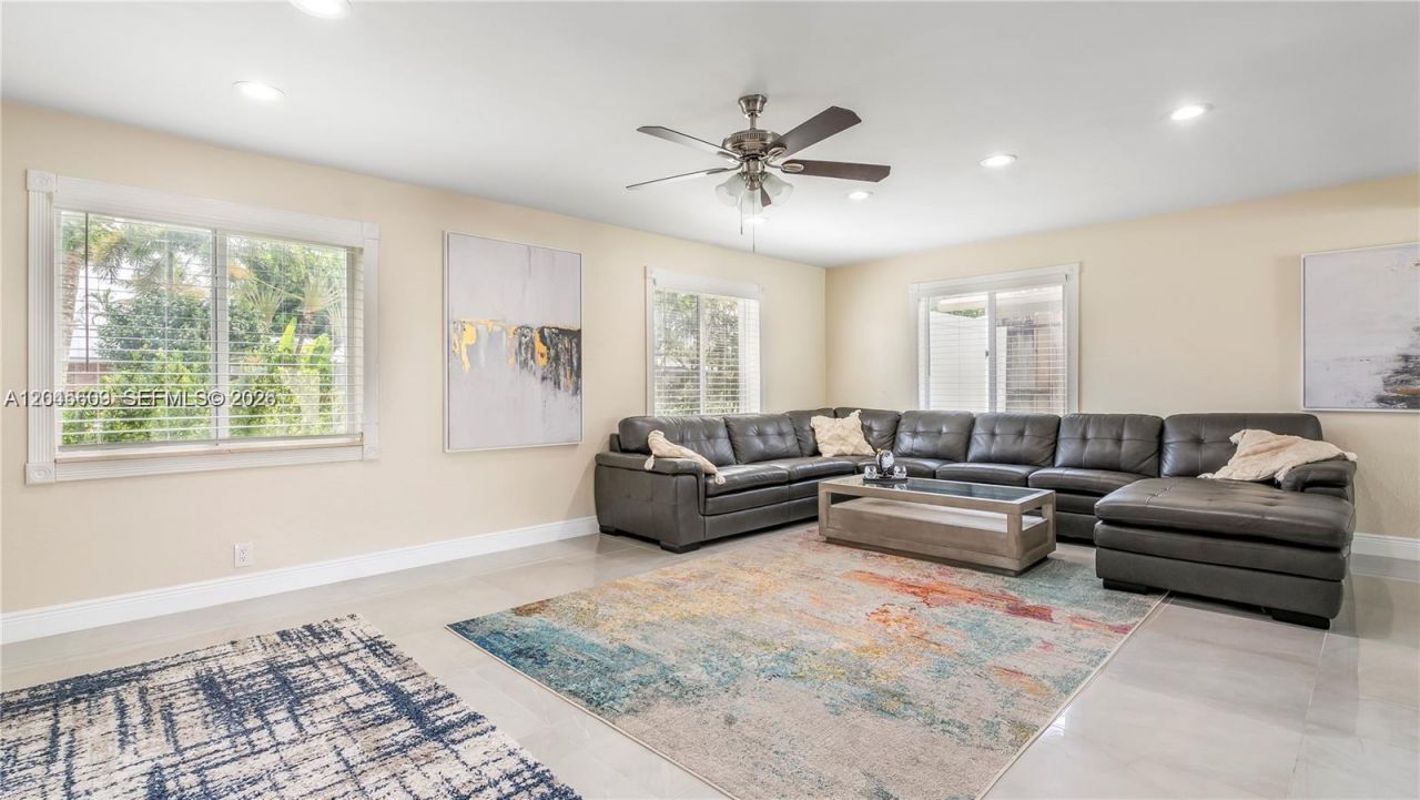 5211 NE 17th Ave, Fort Lauderdale, FL 33334 Photo