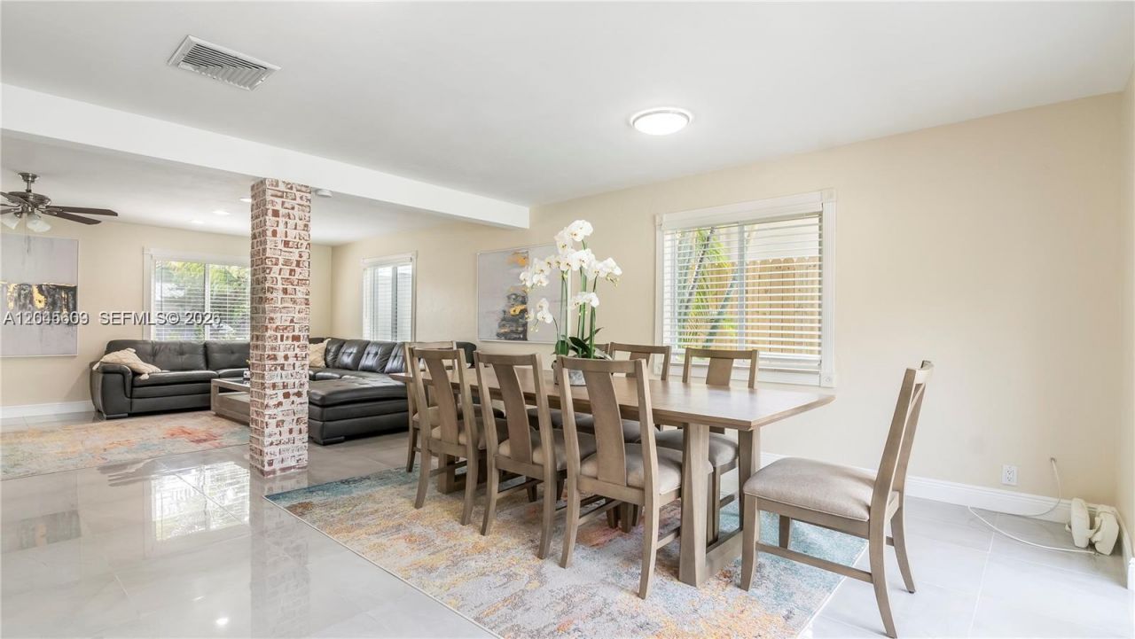 5211 NE 17th Ave, Fort Lauderdale, FL 33334 Photo