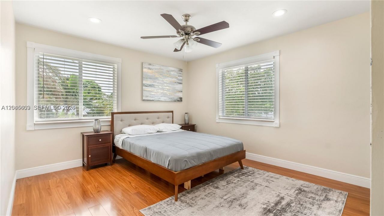 5211 NE 17th Ave, Fort Lauderdale, FL 33334 Photo