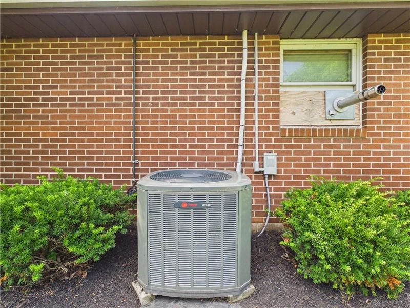2357 Gordon Landis Road, Twin Township, OH 45304 Photo 30
