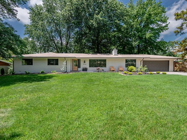 2161 S Catalina Avenue , Springfield, MO 65804