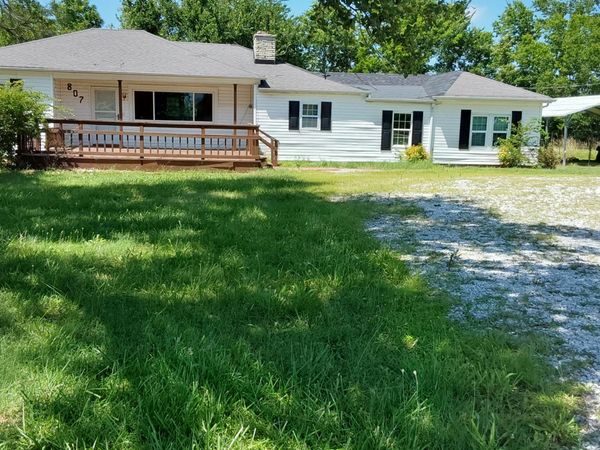 807 E Pennell Street , Carl Junction, MO 64834