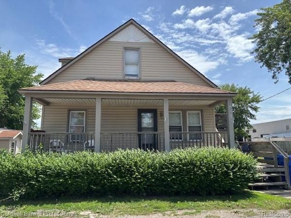 23736 Sherwood Avenue , Warren, MI 48091