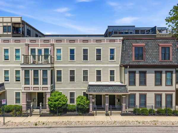 136 E Greenwood Avenue, Columbus, OH 43201