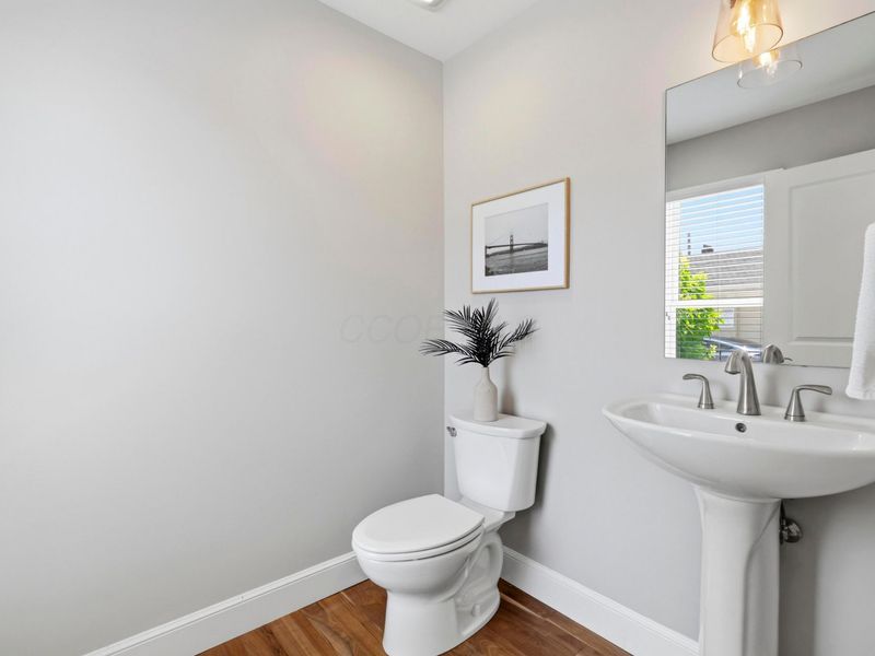 136 E Greenwood Avenue, Columbus, OH 43201 Photo 6