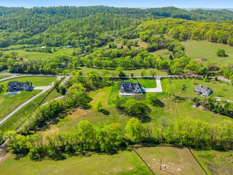 Property Image 100