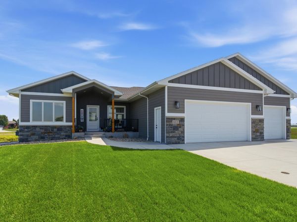 612 Iver Ave, Baltic, SD 57003