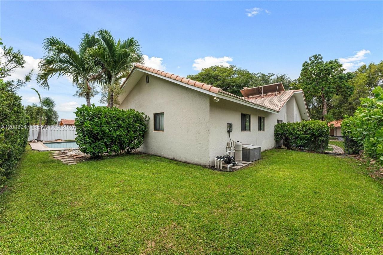 10731 NW 18th Ct, Coral Springs, FL 33071 Photo