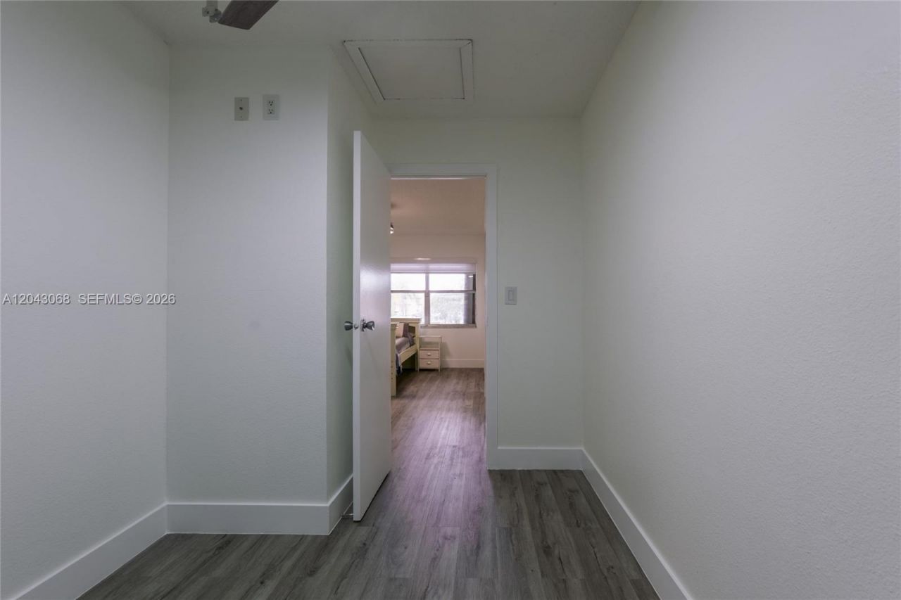 10501 SW 108th Ave , Unit 209, Miami, FL 33176 Photo