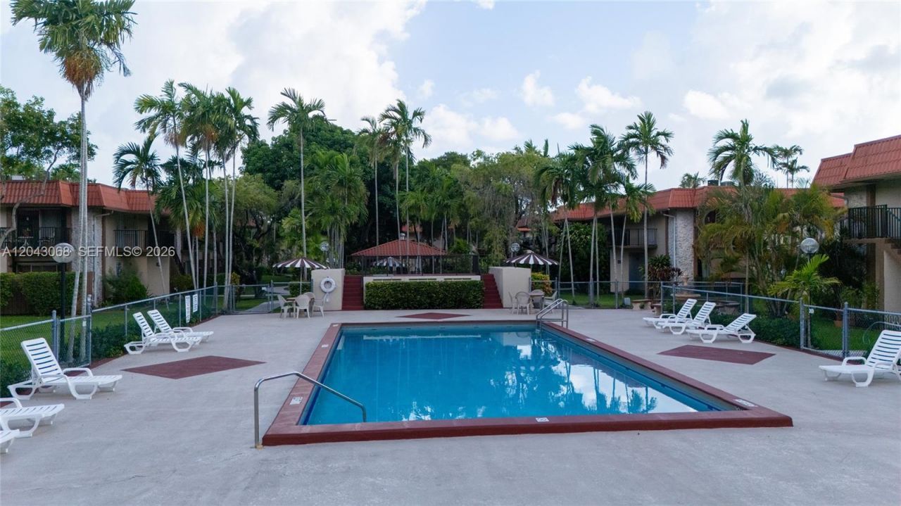 10501 SW 108th Ave , Unit 209, Miami, FL 33176 Photo