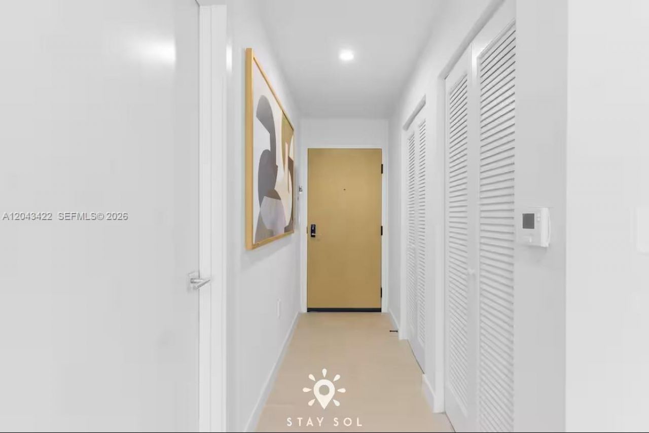 11 NE 6th St, Unit 1606, Miami, FL 33132 Photo