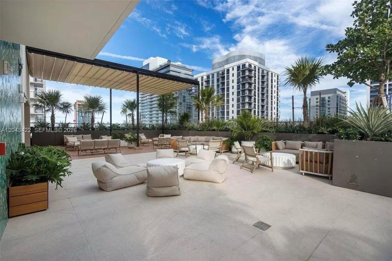 11 NE 6th St, Unit 1606, Miami, FL 33132 Photo