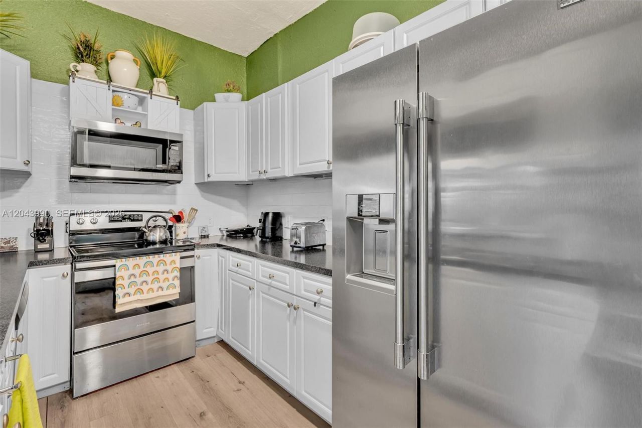 1800 NW 3rd Ct, Fort Lauderdale, FL 33311 Photo