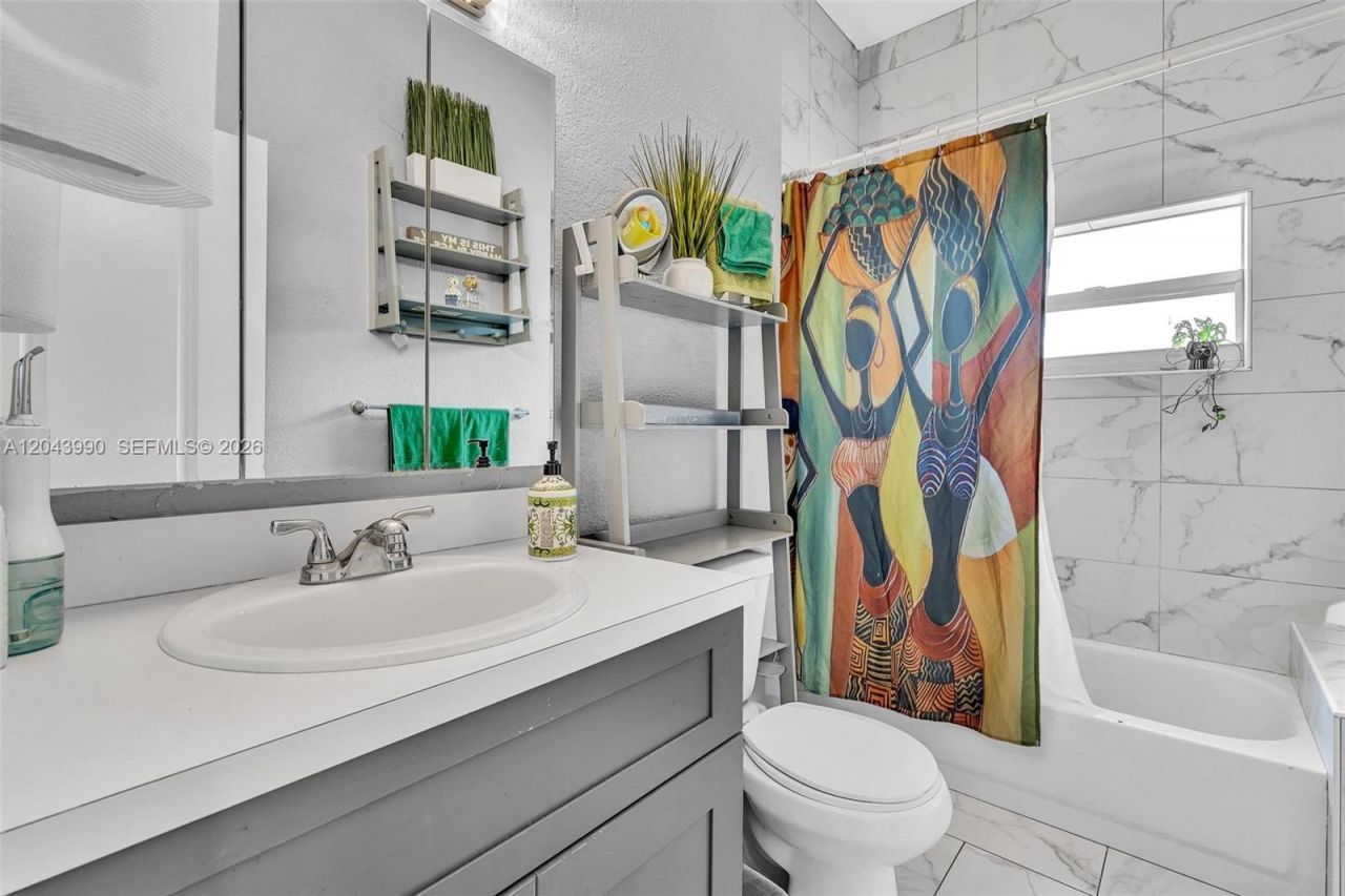 1800 NW 3rd Ct, Fort Lauderdale, FL 33311 Photo