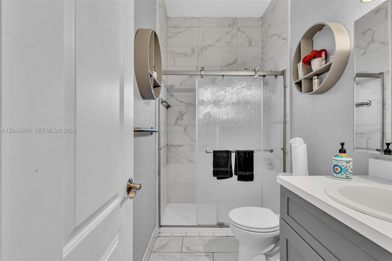 1800 NW 3rd Ct, Fort Lauderdale, FL 33311 Photo