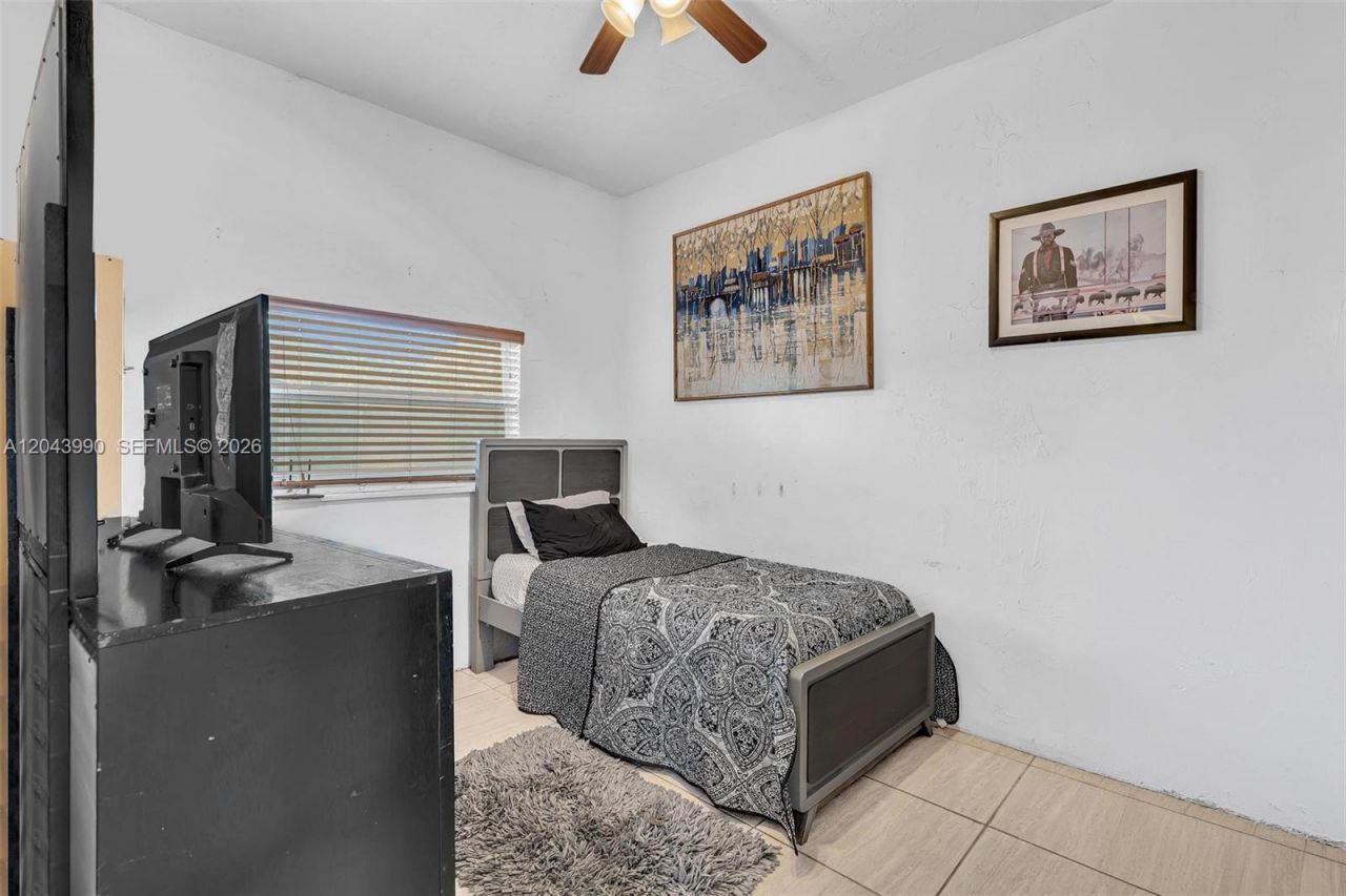 1800 NW 3rd Ct, Fort Lauderdale, FL 33311 Photo