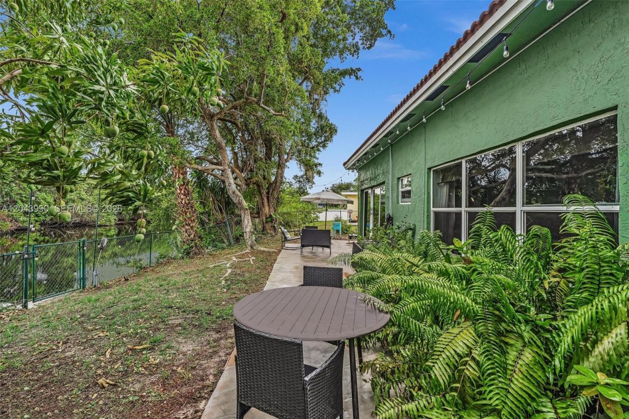 1800 NW 3rd Ct, Fort Lauderdale, FL 33311 Photo