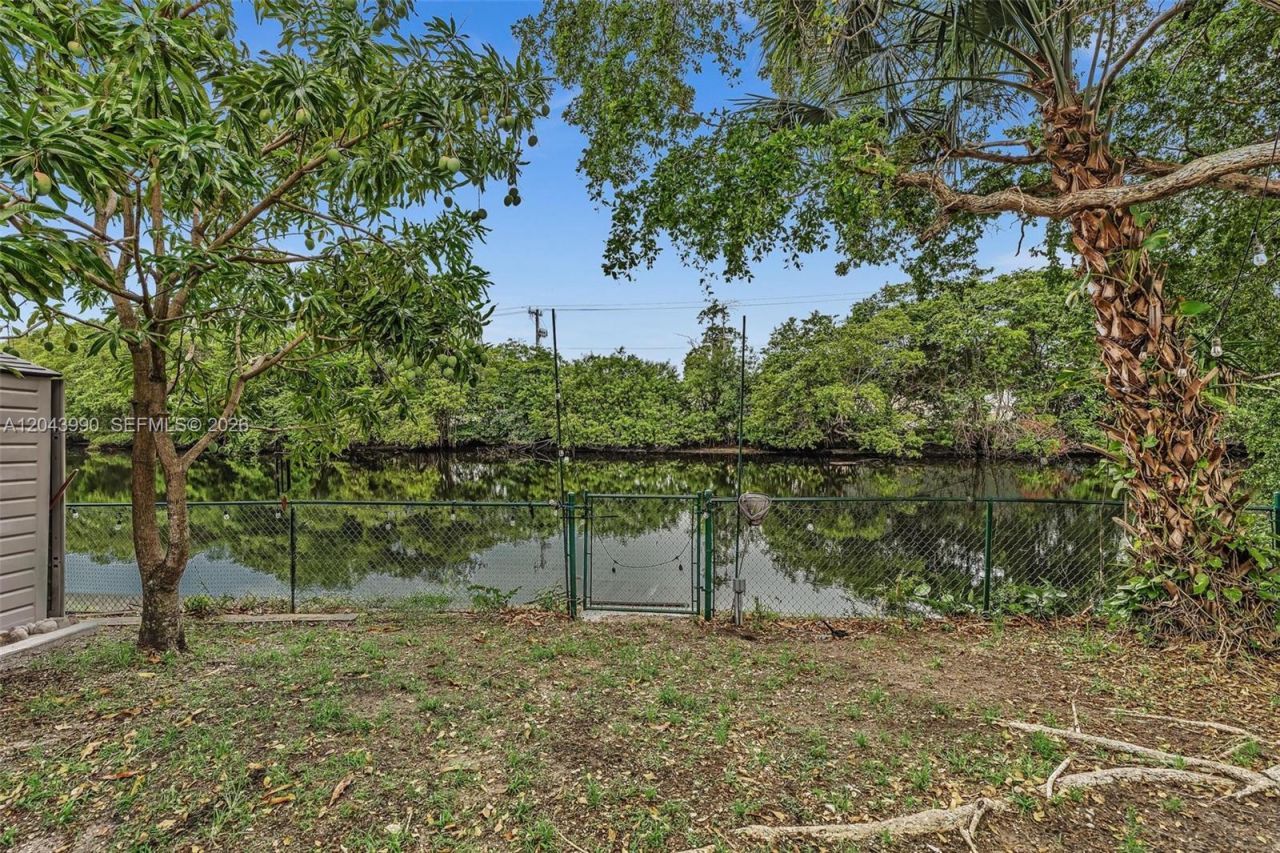1800 NW 3rd Ct, Fort Lauderdale, FL 33311 Photo