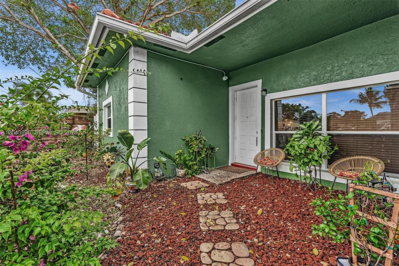 1800 NW 3rd Ct, Fort Lauderdale, FL 33311 Photo