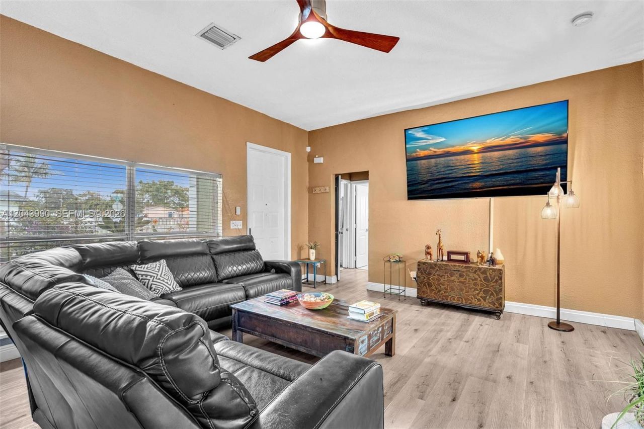 1800 NW 3rd Ct, Fort Lauderdale, FL 33311 Photo