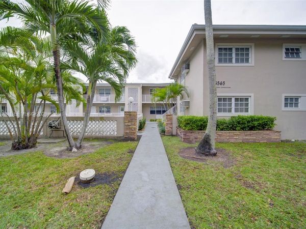 6565 Santona St , Unit B19, Coral Gables, FL 33146