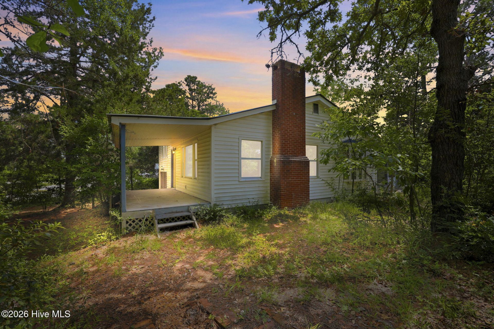 632 E Ocean Road, Holly Ridge, NC 28445 Main Photo