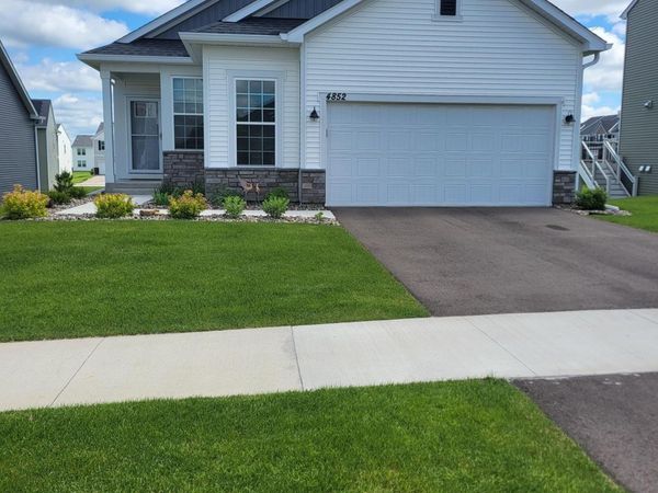 4852 Airlake Drive , Woodbury, MN 55129