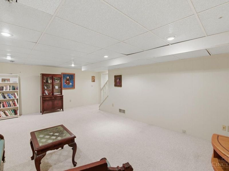 955 Woodlyn Drive N, Anderson Twp, OH 45230 Photo 32